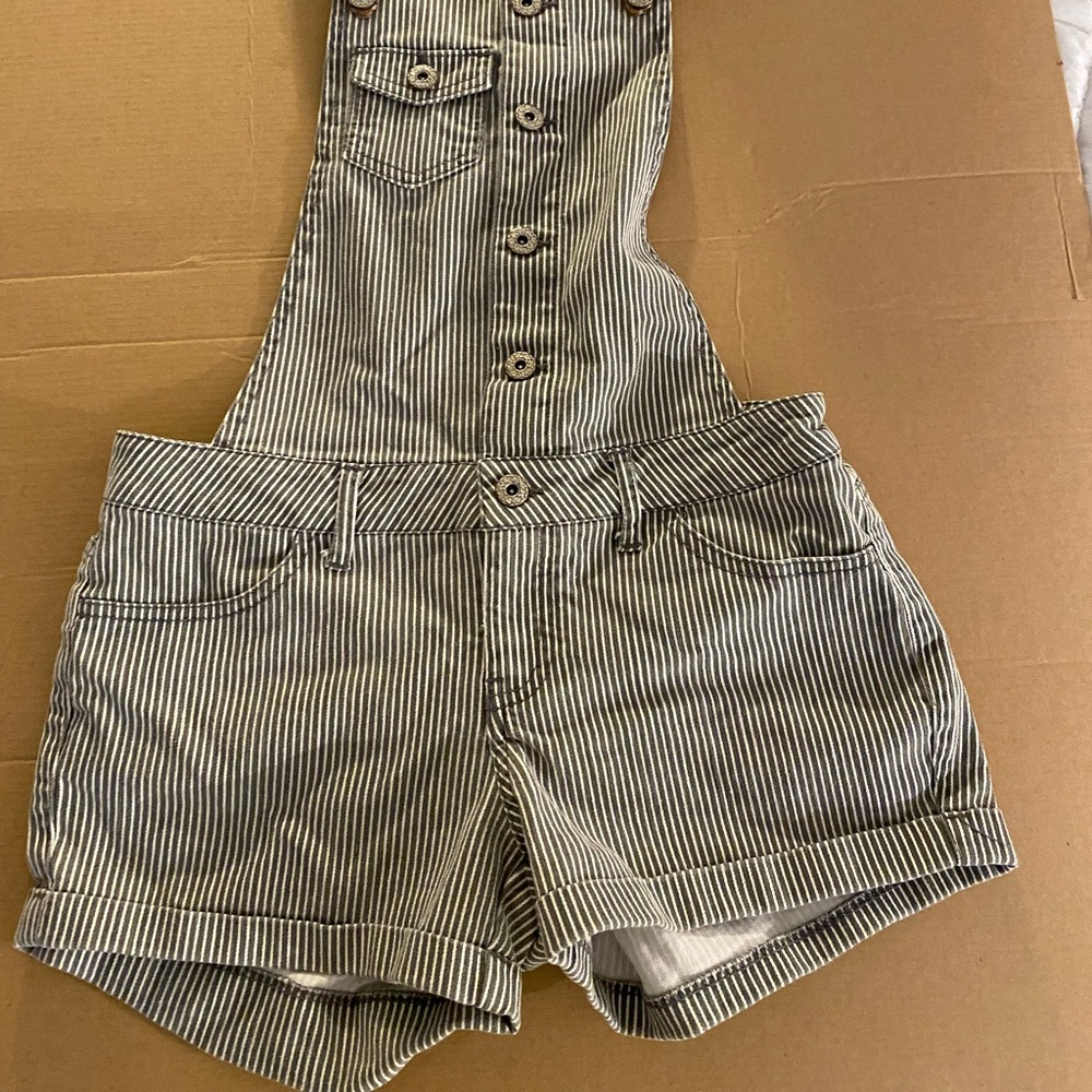 Stripped overalls